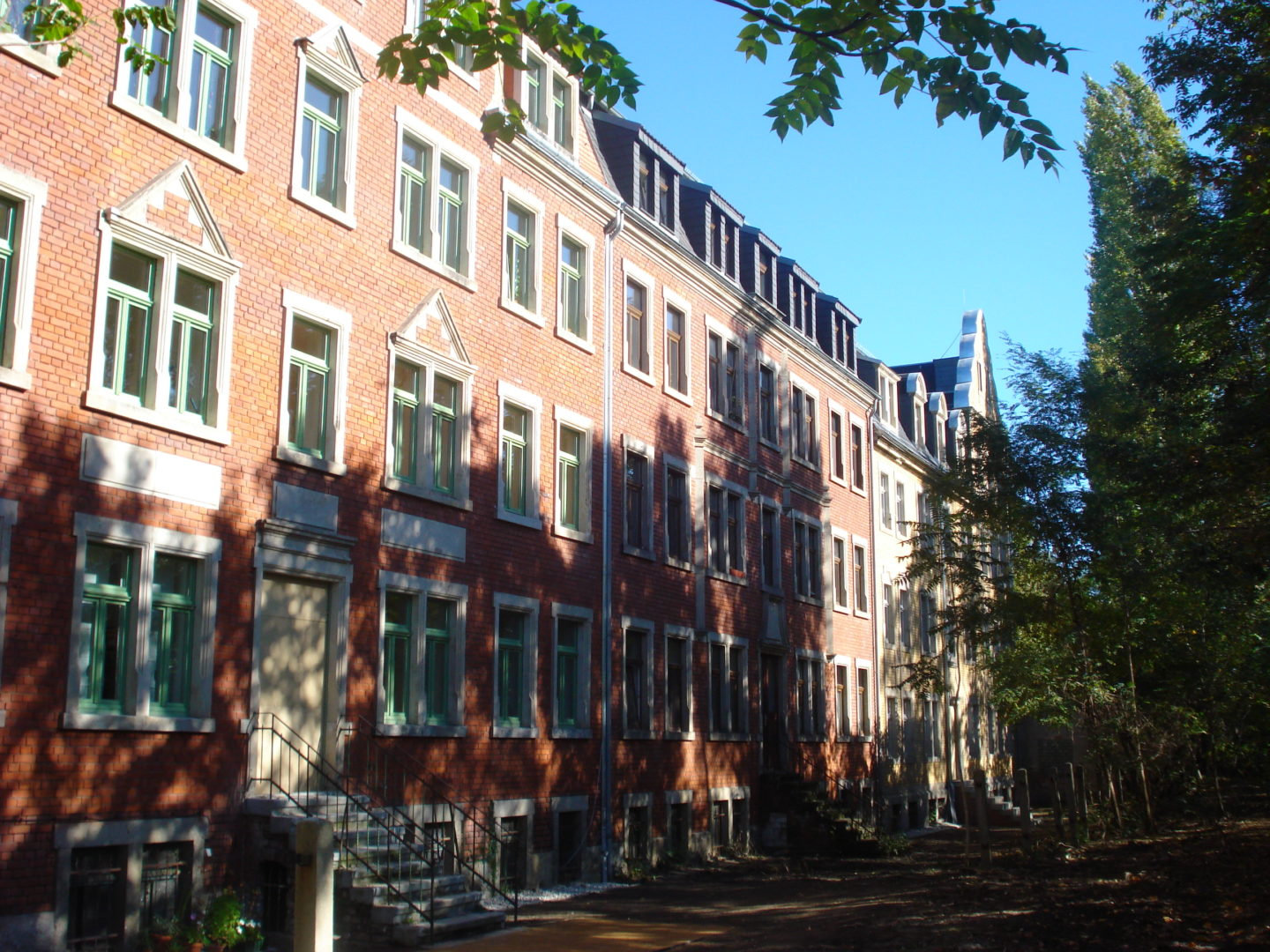 Lößnitzstraße 11a + 15a