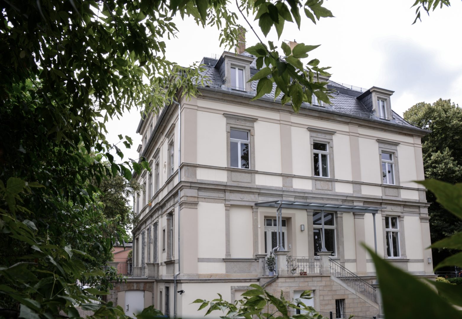 Villa Dresden SL